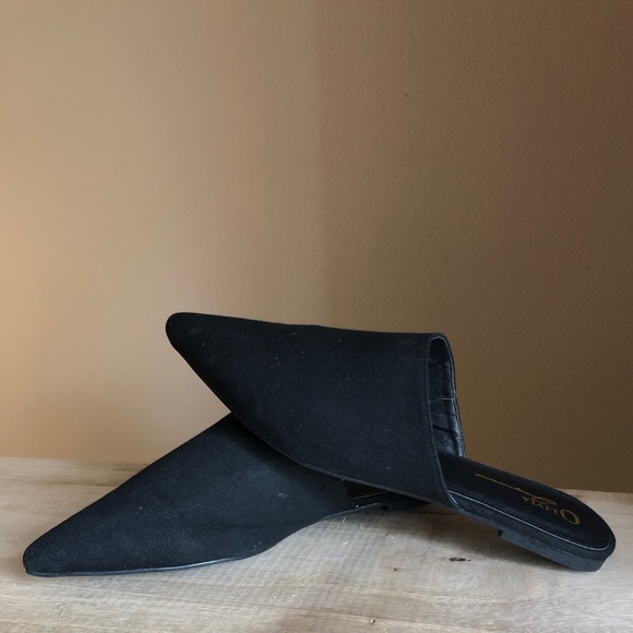 Olivia Jaymes Shoes - Olivia Jaymes Pointed Toe Slip On Flats